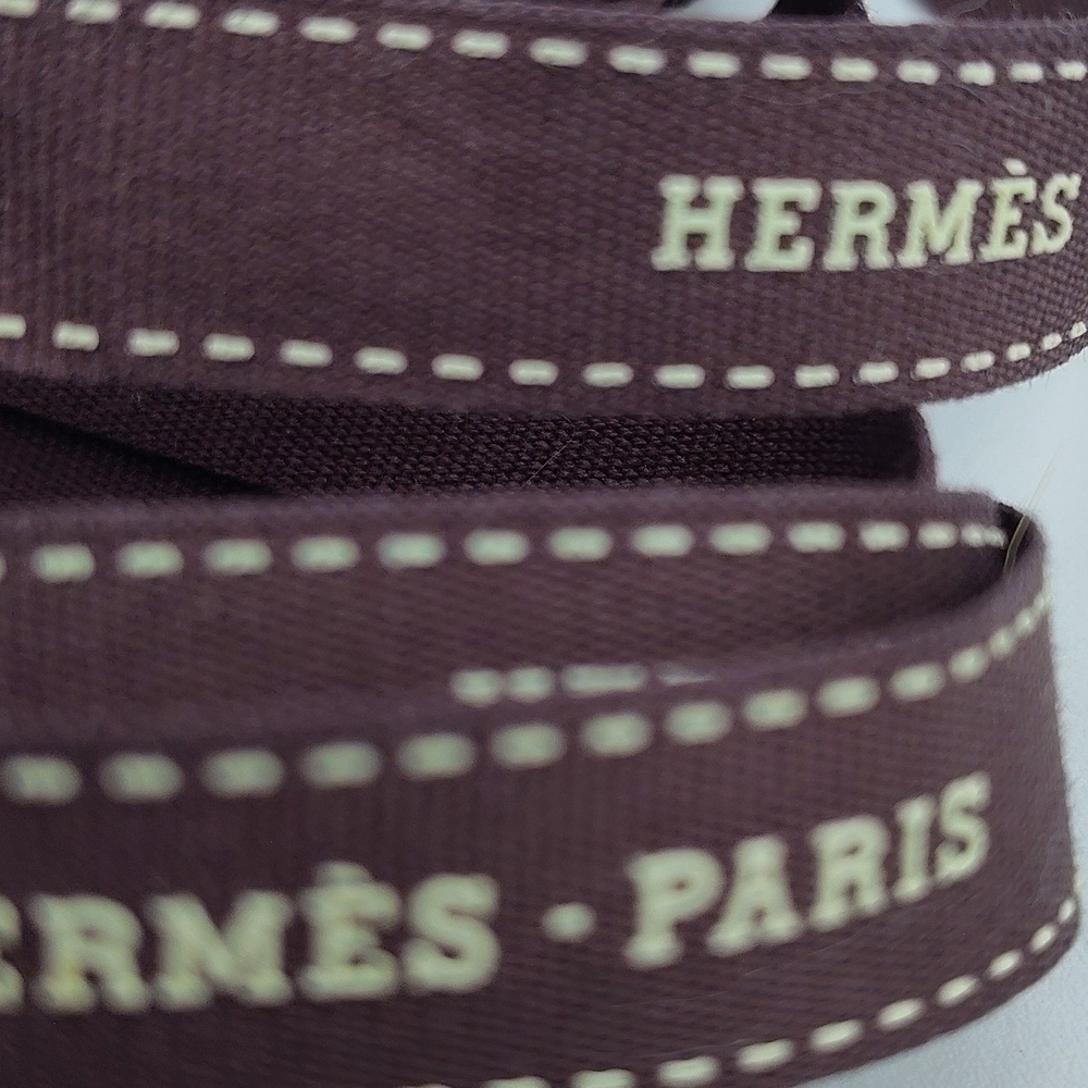 Hermès Le Duc Carriage Ribbon 2.5 Yards ⢠Brown Saddle Stitch Logo Ribbon - Picture 3 of 3